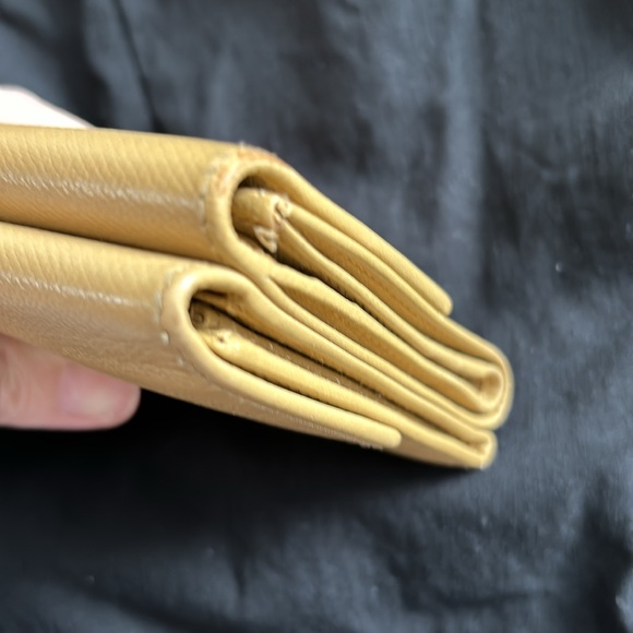 Chanel coco button leather wallet with COA double sided - Picture 10 of 12